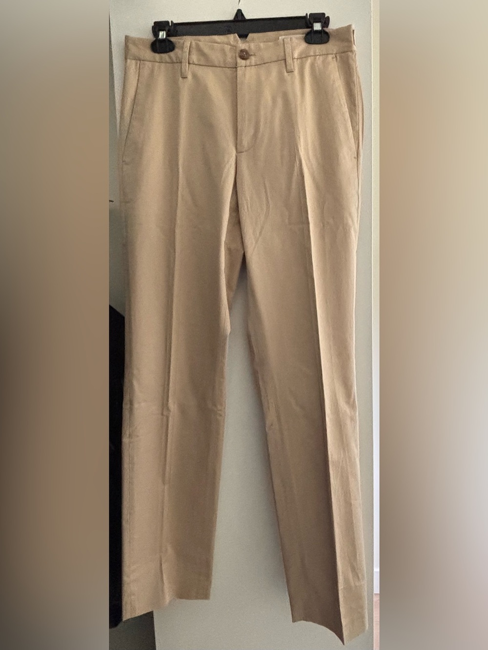 Closed woman chinos in beige